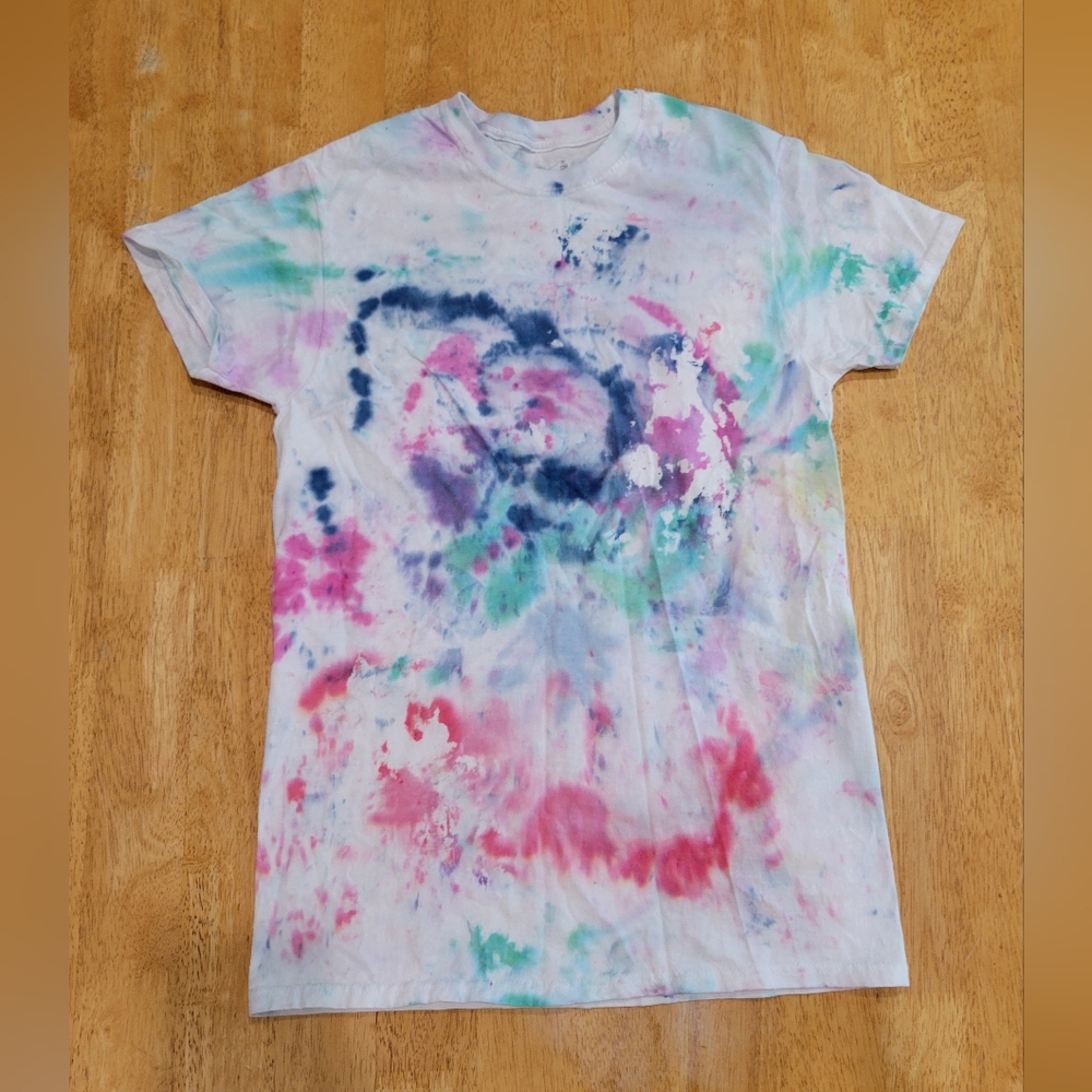 🔥 EUC Fruit of the Loom tie dye t shirt top blouse